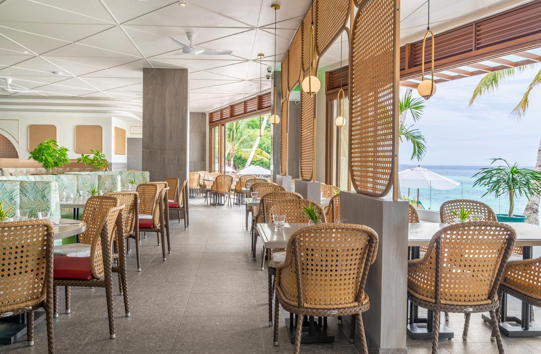 Henann Premier Coast Resort Panglao Bagian luar foto